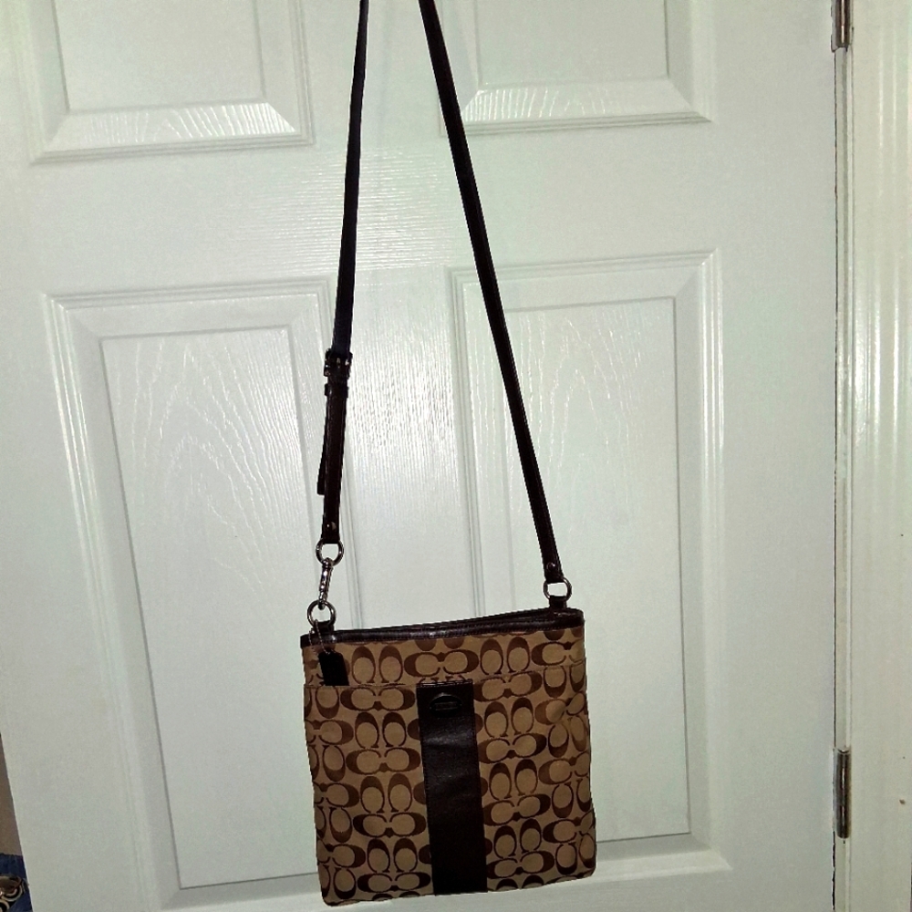 SOLD** Coach Brown Crossbody Bag with Signature Monogram EUC Smoke Free Home - Picture 3 of 7